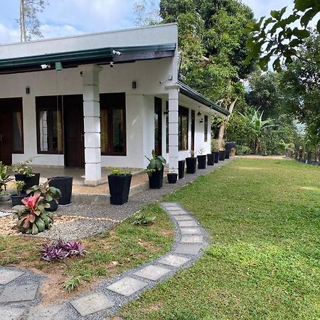 Ceylon Rich Leaves Ella Acomodação com café da manhã Exterior foto